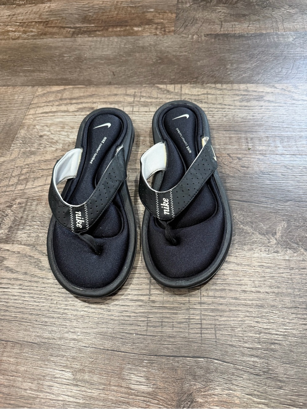 Nike Black and Light Gray Foam Thong Sandals